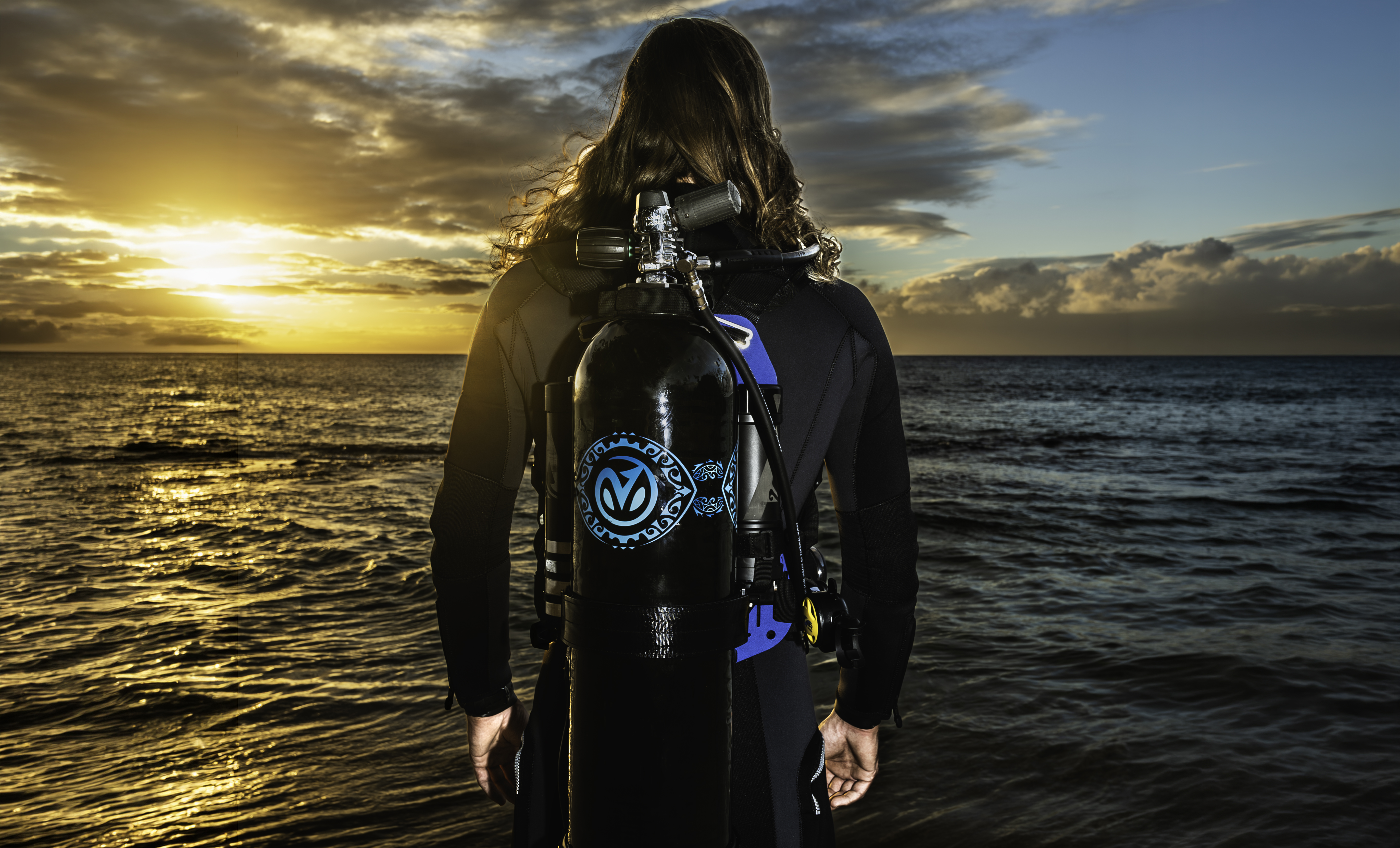Diver with the Avelo Hydrotank