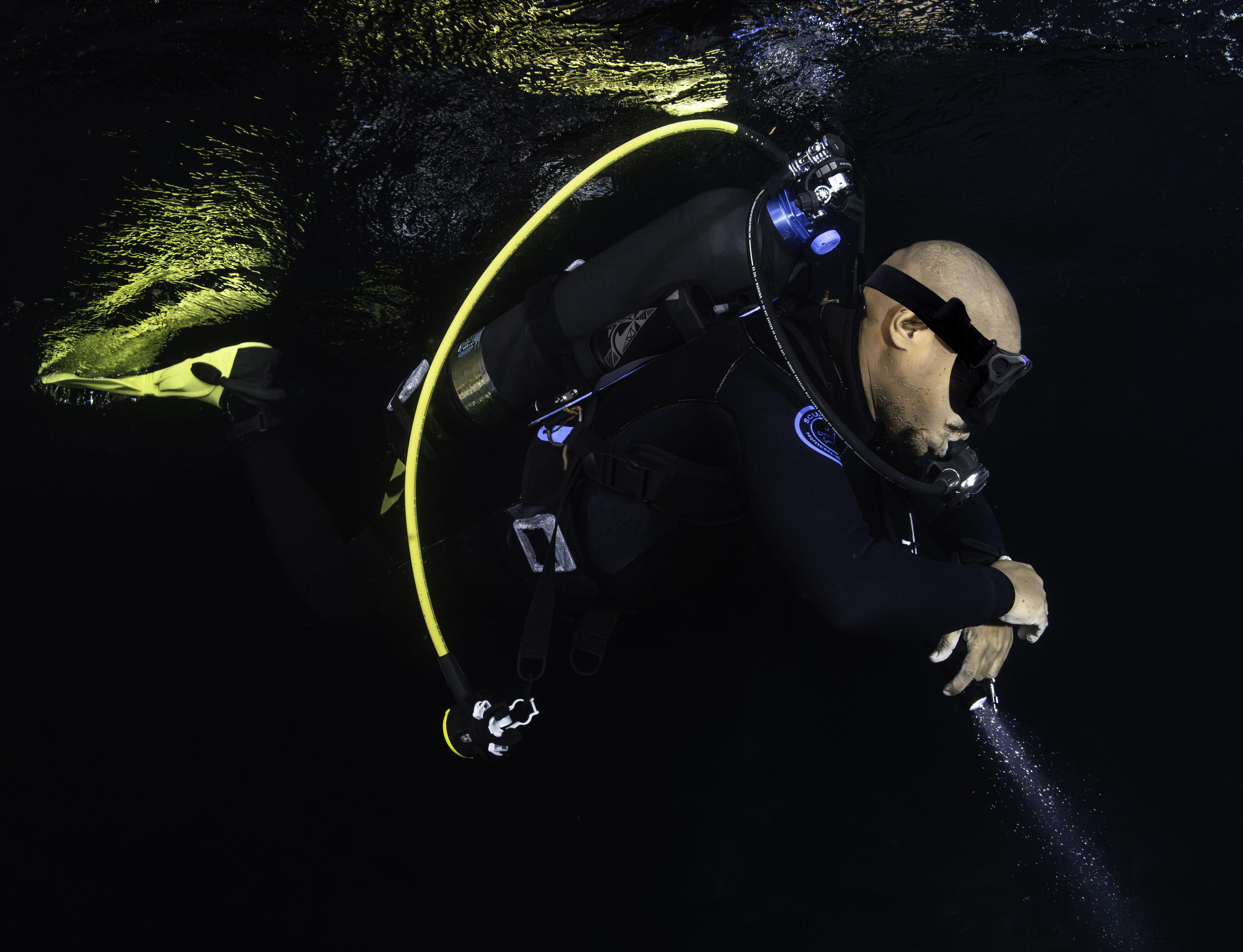 Avelo Dive Center